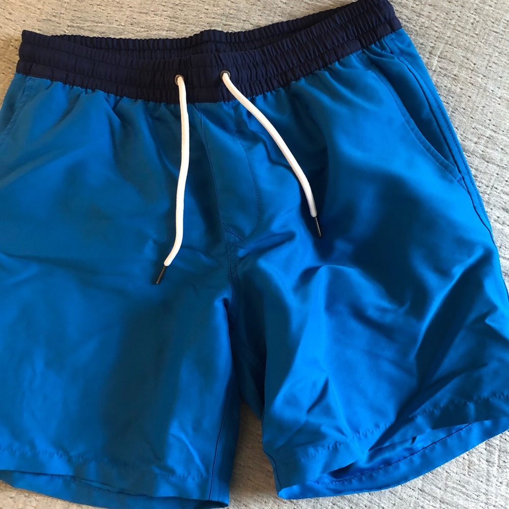 Never worn.Taylrd swimsuit. 33.